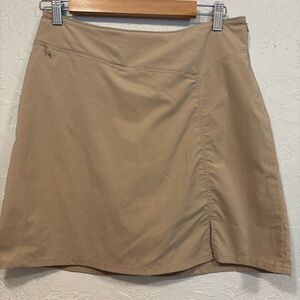 Patagonia Women’s‎ 8 Beige Nylon Hiking Travel Skirt